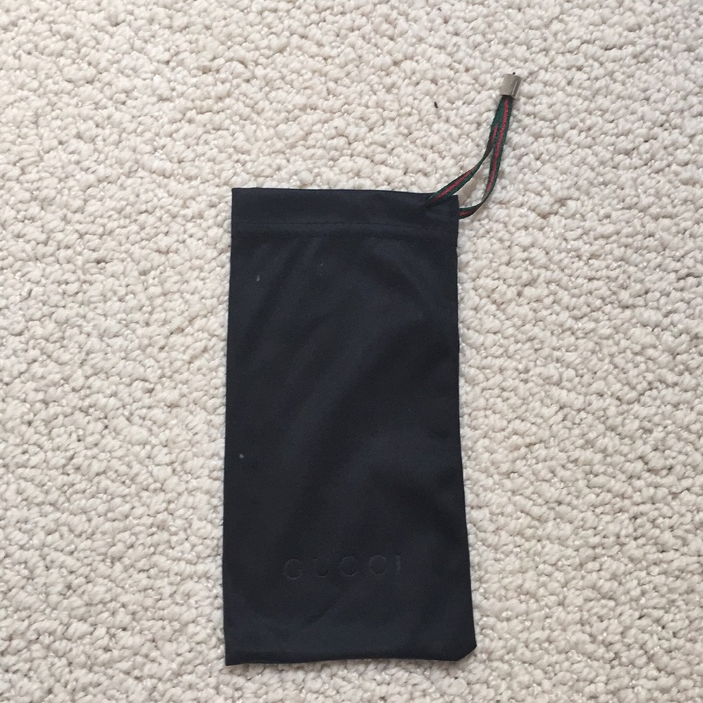 Gucci Sunglasses bag never used.